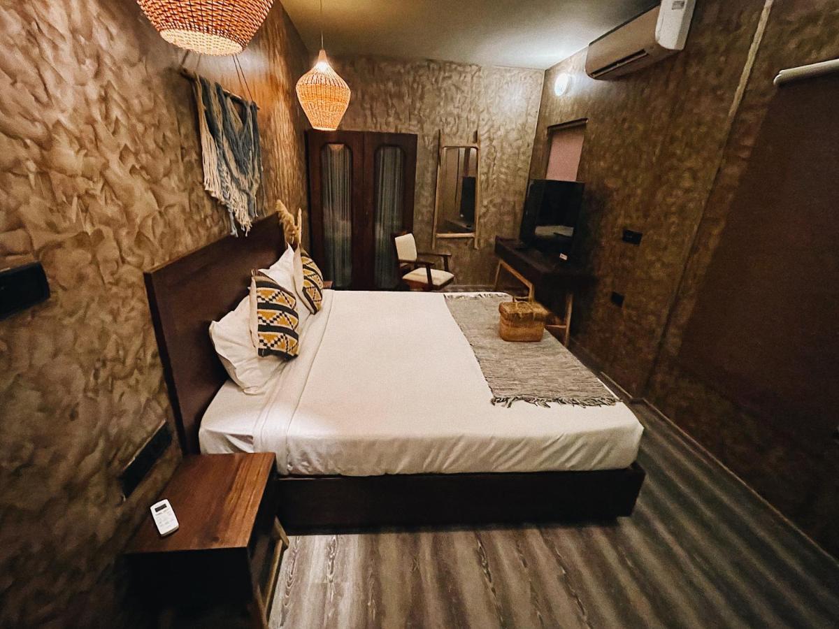 Ukiyo Beach Resort マンドレム エクステリア 写真